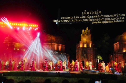 Thủ tướng: Hiếm nơi nào trong một tỉnh lại có hai di sản văn hóa thế giới - Ảnh 1. Thủ tướng: Hiếm nơi nào trong một tỉnh lại có hai di sản văn hóa thế giới - Ảnh 1.