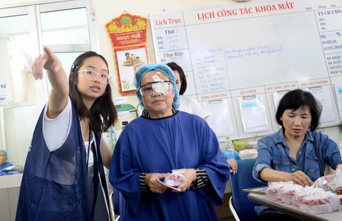 Ca phẫu thuật thứ 5.000 của Penny và các bạn - Ảnh 6. Ca phẫu thuật thứ 5.000 của Penny và các bạn - Ảnh 6.