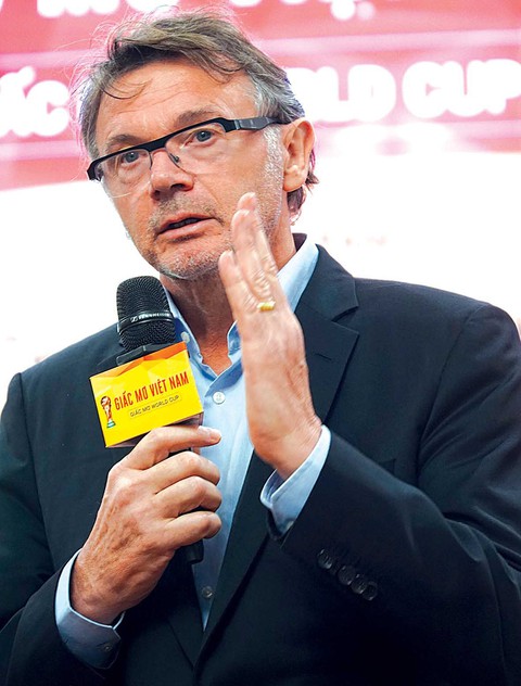 VFF mời HLV Troussier dẫn dắt U18 Việt Nam - Ảnh 1. VFF mời HLV Troussier dẫn dắt U18 Việt Nam - Ảnh 1.