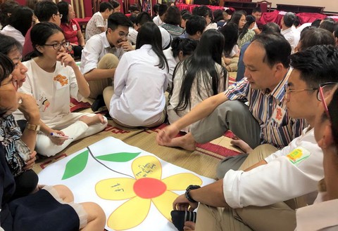 Buổi họp phụ huynh cả mẹ lẫn con đều khóc - Ảnh 1. Buổi họp phụ huynh cả mẹ lẫn con đều khóc - Ảnh 1.