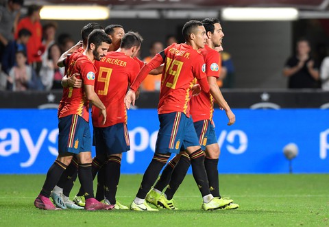 Tây Ban Nha và Ý cùng thắng tuyệt đối ở vòng loại Euro 2020 - Ảnh 1. Tây Ban Nha và Ý cùng thắng tuyệt đối ở vòng loại Euro 2020 - Ảnh 1.