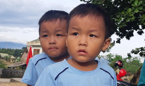 Hàng trăm trường khai giảng bù sau mưa lũ - Ảnh 11.
