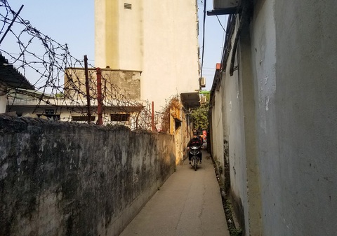 Đi tìm tổ ấm ở Hà thành - Kỳ 3: Săn nhà xen kẹt giữa phố - Ảnh 2. Đi tìm tổ ấm ở Hà thành - Kỳ 3: Săn nhà xen kẹt giữa phố - Ảnh 2.