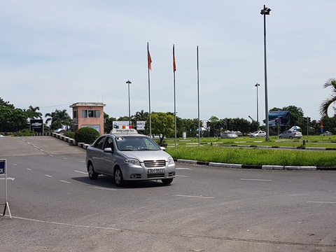 Từ nay học lái xe, phải học thêm 2 tiếng về tác hại của rượu, bia - Ảnh 1. Từ nay học lái xe, phải học thêm 2 tiếng về tác hại của rượu, bia - Ảnh 1.