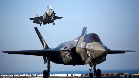 Mỹ chấp thuận bán 12 máy bay tiêm kích F-35B cho Singapore - Ảnh 1. Mỹ chấp thuận bán 12 máy bay tiêm kích F-35B cho Singapore - Ảnh 1.