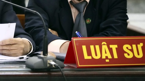 Luật sư lừa gia đình thân chủ 1,8 tỉ lãnh 14 năm tù - Ảnh 1. Luật sư lừa gia đình thân chủ 1,8 tỉ lãnh 14 năm tù - Ảnh 1.