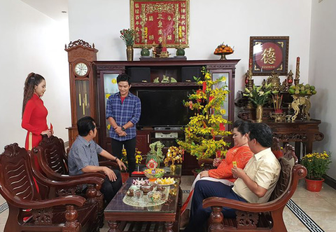 Tường Vi: Tết này cô Thắm không về nhưng đã có Làm rể Mười Xuân - Ảnh 3. Tường Vi: Tết này cô Thắm không về nhưng đã có Làm rể Mười Xuân - Ảnh 3.