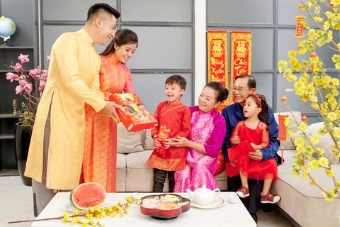 Quà tết năm Canh Tý 2020: càng thiết thực càng đắt hàng - Ảnh 2. Quà tết năm Canh Tý 2020: càng thiết thực càng đắt hàng - Ảnh 2.