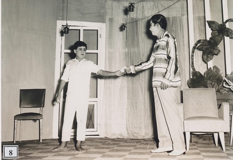 NSƯT Bảo Quốc: Từ cậu bé ham chơi đến danh hài nổi tiếng - Ảnh 5. NSƯT Bảo Quốc: Từ cậu bé ham chơi đến danh hài nổi tiếng - Ảnh 5.