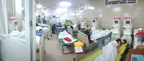 Hơn 100 học sinh, giáo viên nhập viện ở TP.HCM nghi ngộ độc khi du lịch - Ảnh 1. Hơn 100 học sinh, giáo viên nhập viện ở TP.HCM nghi ngộ độc khi du lịch - Ảnh 1.
