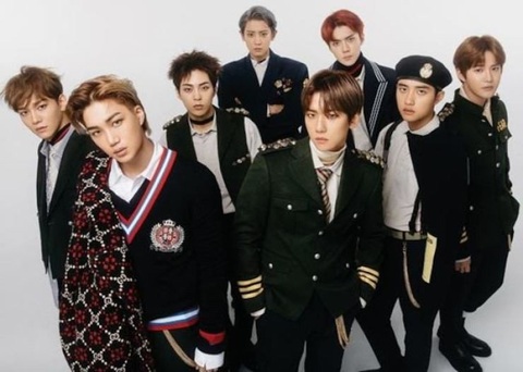 Giọng ca Chen của nhóm nhạc EXO bất ngờ thông báo kết hôn bằng thư tay - Ảnh 7. Giọng ca Chen của nhóm nhạc EXO bất ngờ thông báo kết hôn bằng thư tay - Ảnh 7.