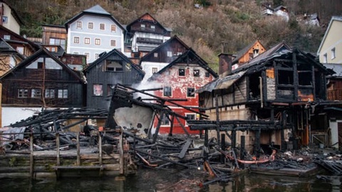 Khách quá đông, làng cổ tích Hallstatt vỡ trận - Ảnh 5. Khách quá đông, làng cổ tích Hallstatt vỡ trận - Ảnh 5.