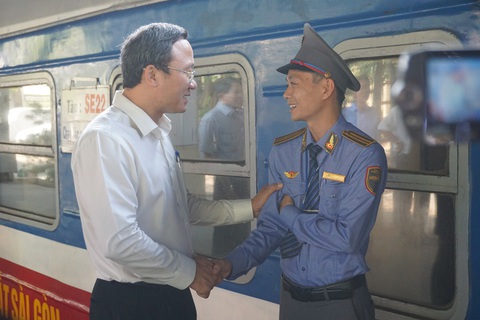 Trạm thu phí phải xả trạm giải cứu kẹt xe cho TP.HCM dịp Tết Nguyên đán - Ảnh 2. Trạm thu phí phải xả trạm giải cứu kẹt xe cho TP.HCM dịp Tết Nguyên đán - Ảnh 2.