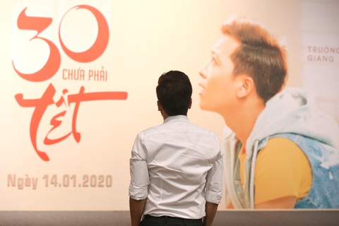 Trường Giang: Không tiếc nếu mất 1 triệu USD, chỉ tiếc nếu phim không ra rạp - Ảnh 2. Trường Giang: Không tiếc nếu mất 1 triệu USD, chỉ tiếc nếu phim không ra rạp - Ảnh 2.