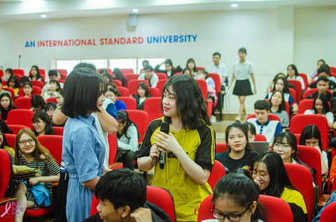 Nhà khoa học 9X sáng lập Ruy băng tím: quá nhiều người hiểu sai về ung thư - Ảnh 2. Nhà khoa học 9X sáng lập Ruy băng tím: quá nhiều người hiểu sai về ung thư - Ảnh 2.