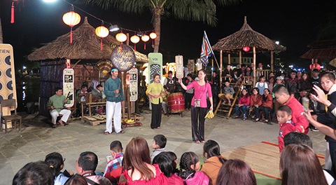 Chỉ còn một nghệ nhân duy nhất làm bài tới - Ảnh 13. Chỉ còn một nghệ nhân duy nhất làm bài tới - Ảnh 13.