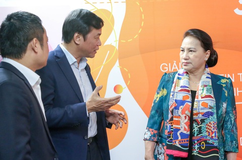 Chủ tịch Quốc hội bấm nút ra mắt chương trình phát thanh 365FM - Ảnh 2. Chủ tịch Quốc hội bấm nút ra mắt chương trình phát thanh 365FM - Ảnh 2.