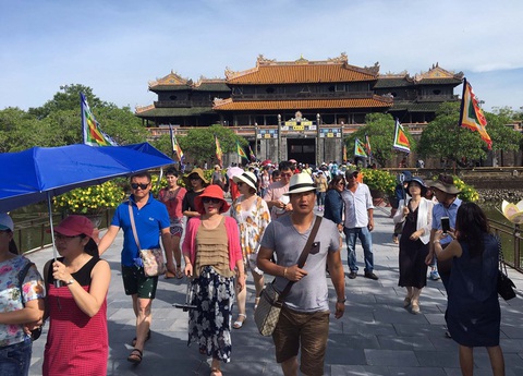 Nhiều hoạt động tái hiện Tết cổ truyền Cung đình Huế - Ảnh 1. Nhiều hoạt động tái hiện Tết cổ truyền Cung đình Huế - Ảnh 1.