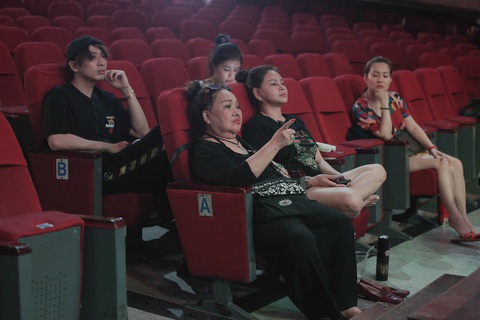 Trấn Thành lần đầu làm đạo diễn, Lý Hải tung teaser Lật mặt 5 - Ảnh 2. Trấn Thành lần đầu làm đạo diễn, Lý Hải tung teaser Lật mặt 5 - Ảnh 2.