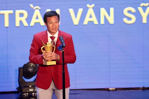 Vượt qua cầu thủ Đoàn Văn Hậu, kình ngư Huy Hoàng giành Cúp Chiến thắng 2019 - Ảnh 4. Vượt qua cầu thủ Đoàn Văn Hậu, kình ngư Huy Hoàng giành Cúp Chiến thắng 2019 - Ảnh 4.