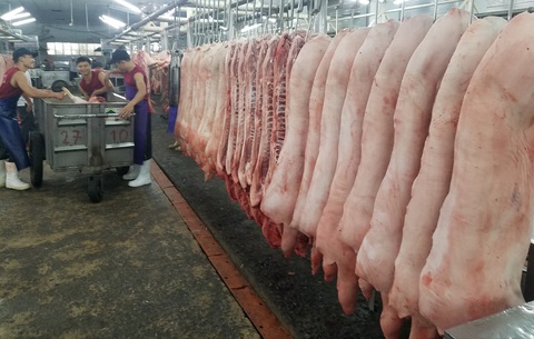 Siêu thị tăng thêm giờ mở cửa, chợ đầu mối nghỉ ngày 30 tết - Ảnh 1. Siêu thị tăng thêm giờ mở cửa, chợ đầu mối nghỉ ngày 30 tết - Ảnh 1.