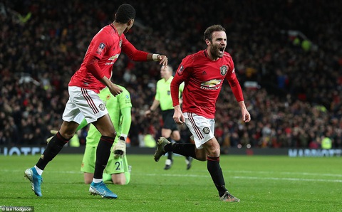 Mata tỏa sáng, M.U hạ Wolverhampton vào vòng 4 Cup FA - Ảnh 3. Mata tỏa sáng, M.U hạ Wolverhampton vào vòng 4 Cup FA - Ảnh 3.