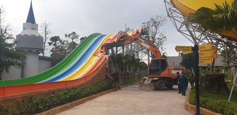 Vì sao công viên nước lớn nhất Hà Nội xây hoàng tráng xong bị đập bỏ? - Ảnh 1. Vì sao công viên nước lớn nhất Hà Nội xây hoàng tráng xong bị đập bỏ? - Ảnh 1.