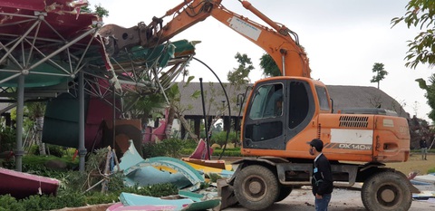 Vì sao công viên nước lớn nhất Hà Nội xây hoàng tráng xong bị đập bỏ? - Ảnh 2. Vì sao công viên nước lớn nhất Hà Nội xây hoàng tráng xong bị đập bỏ? - Ảnh 2.