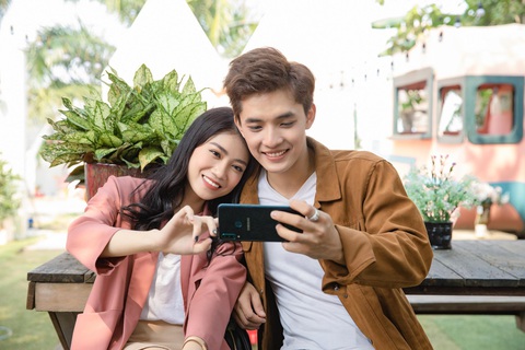 Chơi Tết nguyên ngày không lo tối cổ cùng cạ cứng Galaxy A20s - Ảnh 4. Chơi Tết nguyên ngày không lo tối cổ cùng cạ cứng Galaxy A20s - Ảnh 4.