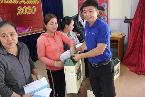 Cây mùa xuân đến người dân Hòa Phú - Ảnh 1. Cây mùa xuân đến người dân Hòa Phú - Ảnh 1.