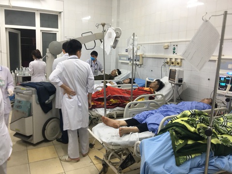 Vụ cháy tòa nhà dầu khí ở Thanh Hóa: 2 người chết, 13 người nằm viện - Ảnh 3. Vụ cháy tòa nhà dầu khí ở Thanh Hóa: 2 người chết, 13 người nằm viện - Ảnh 3.
