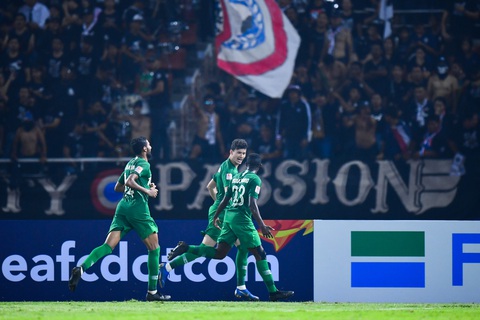Thua U23 Saudi Arabia 0-1, chủ nhà Thái Lan vỡ mộng Olympic - Ảnh 2. Thua U23 Saudi Arabia 0-1, chủ nhà Thái Lan vỡ mộng Olympic - Ảnh 2.