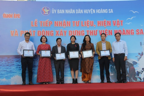 Góp tư liệu cho cột mốc chủ quyền Hoàng Sa - Ảnh 4. Góp tư liệu cho cột mốc chủ quyền Hoàng Sa - Ảnh 4.