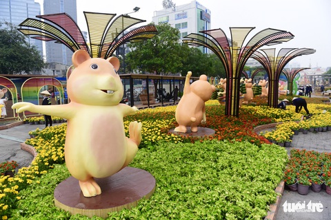 Đường hoa Nguyễn Huệ 2020 dự kiến xong từ 26 Tết - Ảnh 5. Đường hoa Nguyễn Huệ 2020 dự kiến xong từ 26 Tết - Ảnh 5.