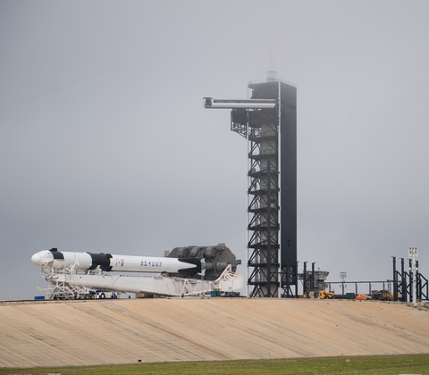 SpaceX thử nghiệm tàu con thoi Crew Dragon có tới 8 động cơ - Ảnh 3. SpaceX thử nghiệm tàu con thoi Crew Dragon có tới 8 động cơ - Ảnh 3.