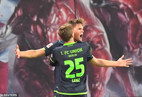 ‘Hiện tượng’ RB Leipzig tiếp tục bay cao, bỏ xa Bayern Munich 7 điểm - Ảnh 1. ‘Hiện tượng’ RB Leipzig tiếp tục bay cao, bỏ xa Bayern Munich 7 điểm - Ảnh 1.