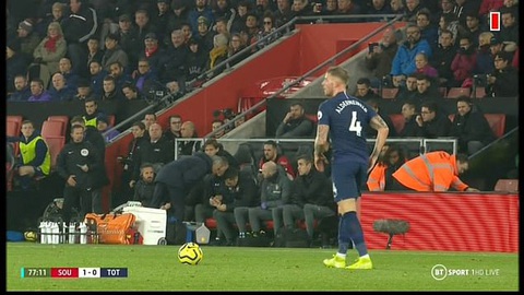 HLV Mourinho nhận ‘kết đắng’ vì nhìn trộm chiến thuật của Southampton - Ảnh 1. HLV Mourinho nhận ‘kết đắng’ vì nhìn trộm chiến thuật của Southampton - Ảnh 1.