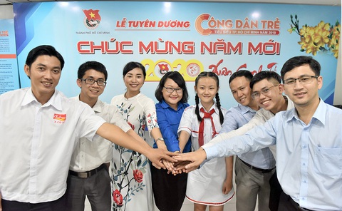 Công dân trẻ tiêu biểu TP.HCM 2019: Bức tranh đa sắc về một lớp trẻ dấn thân - Ảnh 1. Công dân trẻ tiêu biểu TP.HCM 2019: Bức tranh đa sắc về một lớp trẻ dấn thân - Ảnh 1.