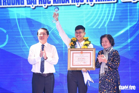 Tuyên dương 12 công dân trẻ TP.HCM: tuổi trẻ tài cao, bản lĩnh - Ảnh 5. Tuyên dương 12 công dân trẻ TP.HCM: tuổi trẻ tài cao, bản lĩnh - Ảnh 5.