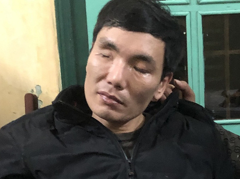 Gã nghiện truy sát vợ chồng hàng xóm khiến 2 người thương vong - Ảnh 2. Gã nghiện truy sát vợ chồng hàng xóm khiến 2 người thương vong - Ảnh 2.