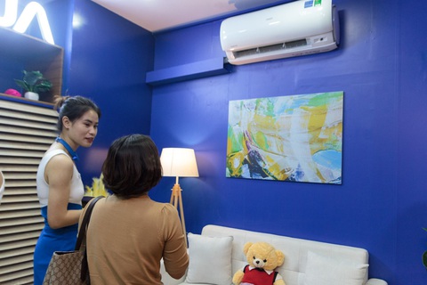Khoảnh khắc vượt trội mùa lễ hội cùng các gia đình trẻ với hộp quà Aqua - Ảnh 8. Khoảnh khắc vượt trội mùa lễ hội cùng các gia đình trẻ với hộp quà Aqua - Ảnh 8.
