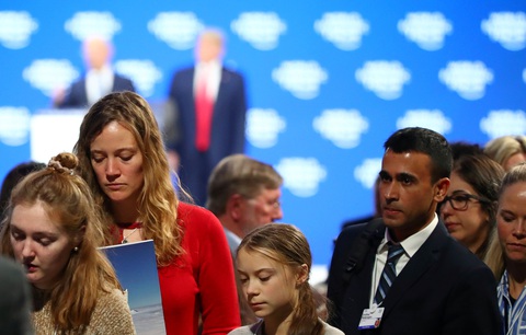 Davos 2020: Ông Trump gọi cảnh báo về khủng hoảng khí hậu là ‘ngu ngốc’ - Ảnh 2. Davos 2020: Ông Trump gọi cảnh báo về khủng hoảng khí hậu là ‘ngu ngốc’ - Ảnh 2.