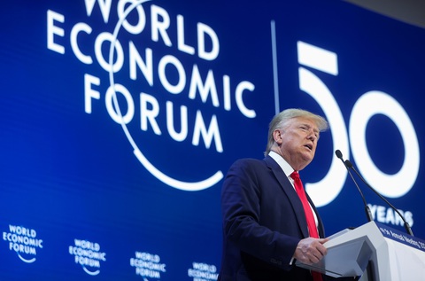 Davos 2020: Ông Trump gọi cảnh báo về khủng hoảng khí hậu là ‘ngu ngốc’ - Ảnh 1. Davos 2020: Ông Trump gọi cảnh báo về khủng hoảng khí hậu là ‘ngu ngốc’ - Ảnh 1.