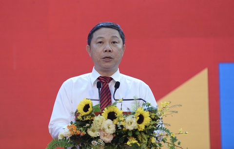 TP.HCM khai mạc lễ hội đường sách Tết Canh Tý 2020 - Ảnh 2. TP.HCM khai mạc lễ hội đường sách Tết Canh Tý 2020 - Ảnh 2.