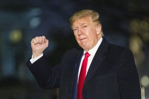 Chỉ 1 tiếng, ông Trump post 41 tweet lên Twitter của mình - Ảnh 1. Chỉ 1 tiếng, ông Trump post 41 tweet lên Twitter của mình - Ảnh 1.