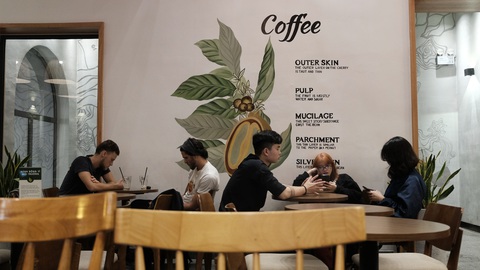 Sắp đến giao thừa nhưng Hà Nội mưa lớn, đường phố buồn thiu - Ảnh 6. Sắp đến giao thừa nhưng Hà Nội mưa lớn, đường phố buồn thiu - Ảnh 6.
