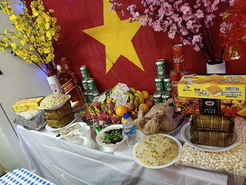 Trên những con tàu nơi viễn xứ, đón tết đơn sơ và nhớ nhà vô tận - Ảnh 1. Trên những con tàu nơi viễn xứ, đón tết đơn sơ và nhớ nhà vô tận - Ảnh 1.
