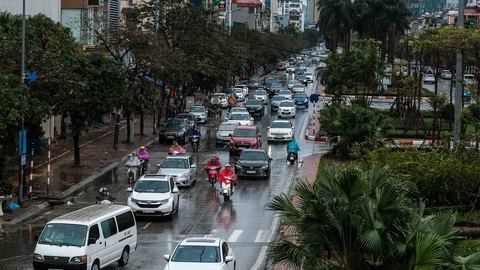 Mồng 1 tết, Hà Nội vừa ngớt lại mưa to, cuộc du xuân dang dở - Ảnh 10. Mồng 1 tết, Hà Nội vừa ngớt lại mưa to, cuộc du xuân dang dở - Ảnh 10.