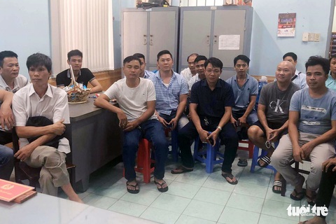 Đồng Nai xử lý hơn 100 vụ đốt pháo trong đêm giao thừa - Ảnh 2. Đồng Nai xử lý hơn 100 vụ đốt pháo trong đêm giao thừa - Ảnh 2.