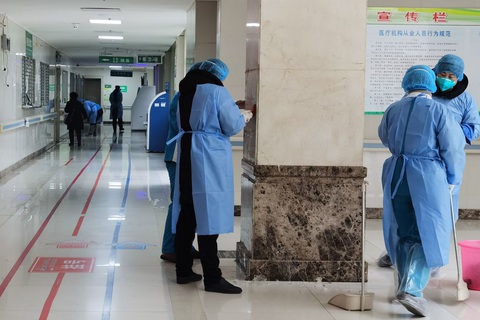 Phát hiện bất ngờ: Ca nhiễm virus corona đầu tiên không liên quan chợ hải sản Vũ Hán - Ảnh 2. Phát hiện bất ngờ: Ca nhiễm virus corona đầu tiên không liên quan chợ hải sản Vũ Hán - Ảnh 2.